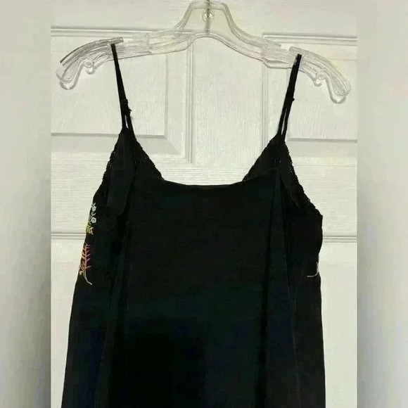 Forever 21 Embroidered Floral Black Mini Slip Dress Size Medium (M) - Picture 5 of 8